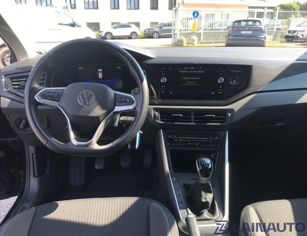 Volkswagen Taigo usata a Milano (16)