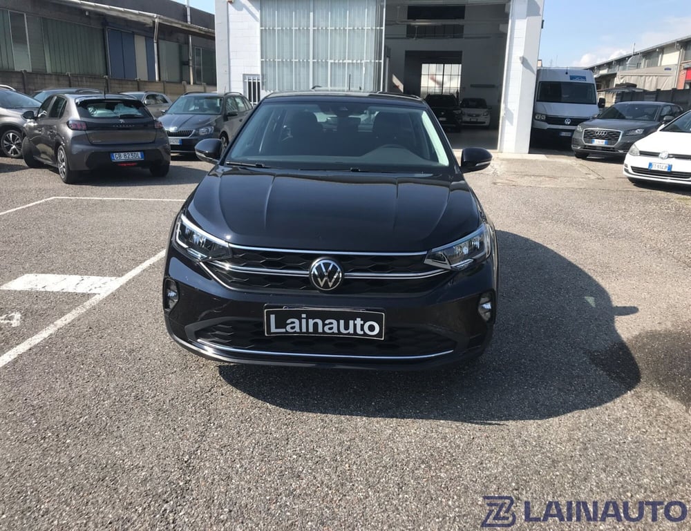 Volkswagen Taigo usata a Milano (2)