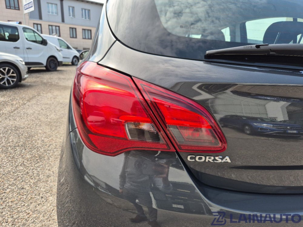 Opel Corsa Coupé usata a Milano (11)