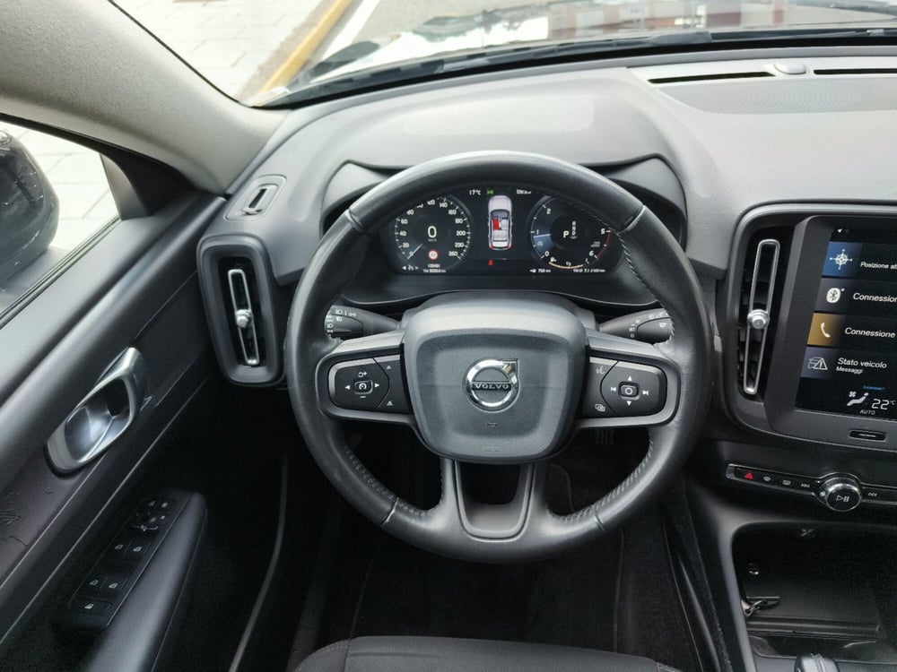 Volvo XC40 usata a Reggio Calabria (12)