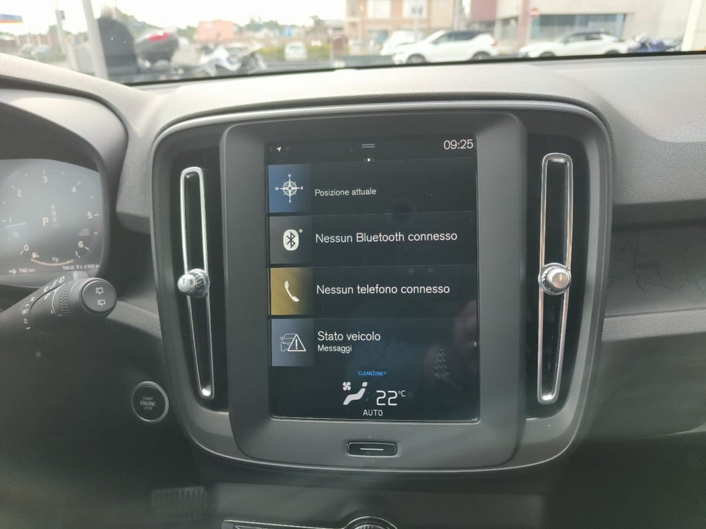 Volvo XC40 usata a Reggio Calabria (13)