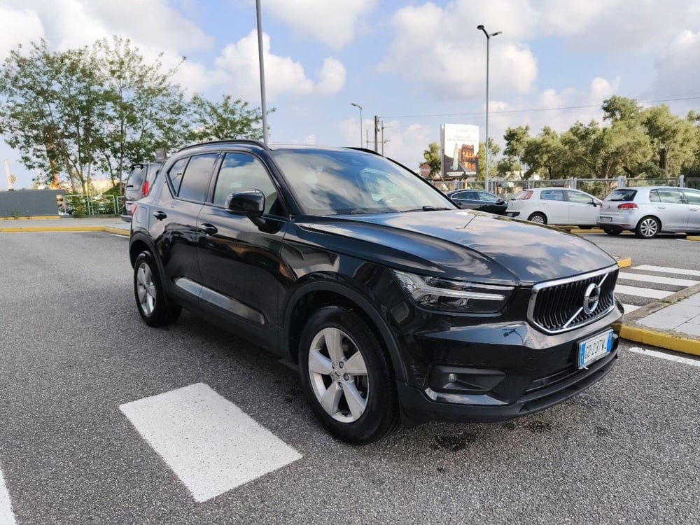 Volvo XC40 usata a Reggio Calabria (7)