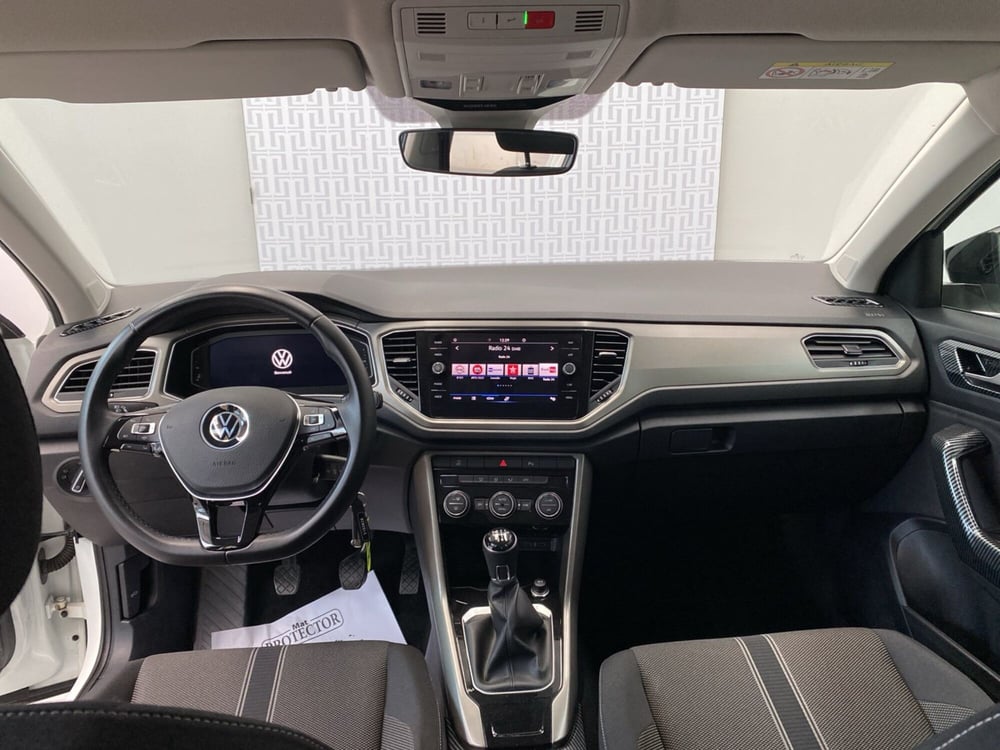Volkswagen T-Roc usata a Milano (11)