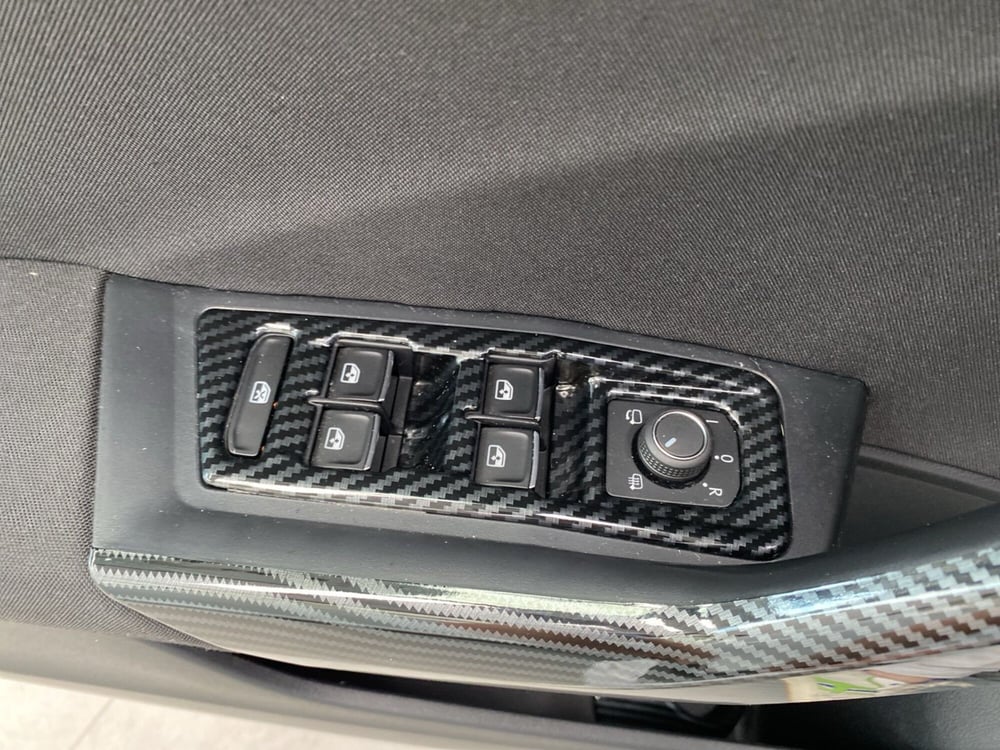 Volkswagen T-Roc usata a Milano (20)