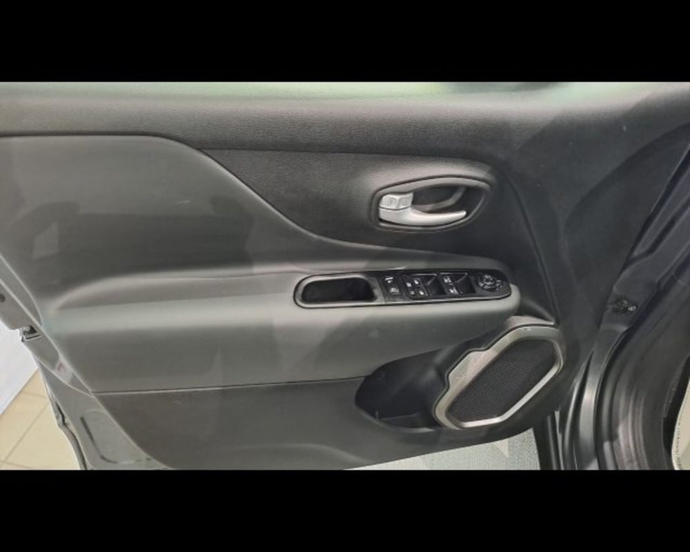 Jeep Renegade usata a Aosta (16)