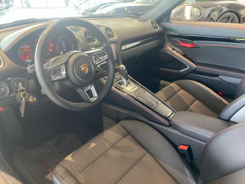 Porsche 718 Cayman  usata a Firenze (12)