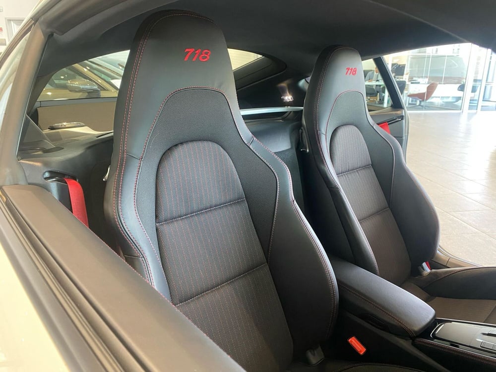 Porsche 718 Cayman  usata a Firenze (13)
