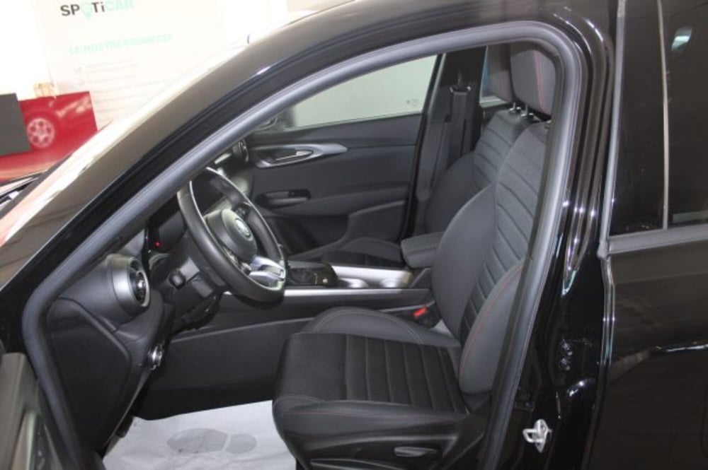 Alfa Romeo Tonale usata a Terni (7)