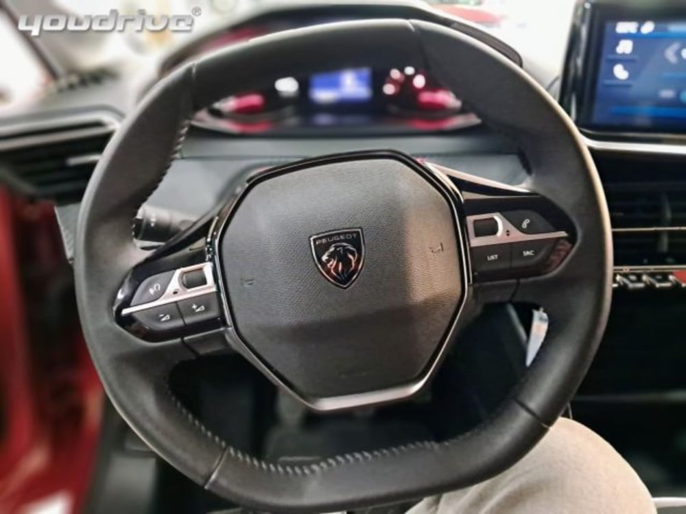 Peugeot 208 usata a Napoli (11)