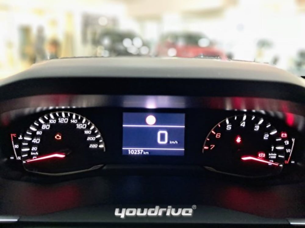 Peugeot 208 usata a Napoli (12)