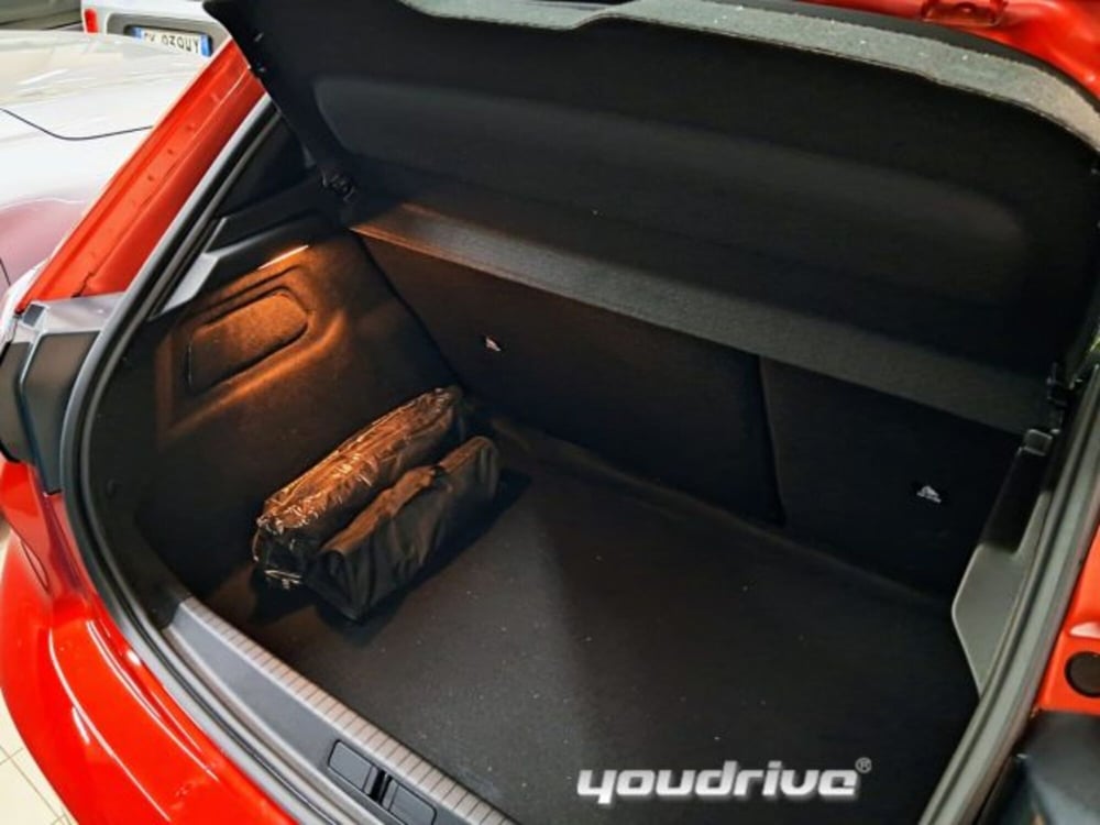 Peugeot 208 usata a Napoli (20)