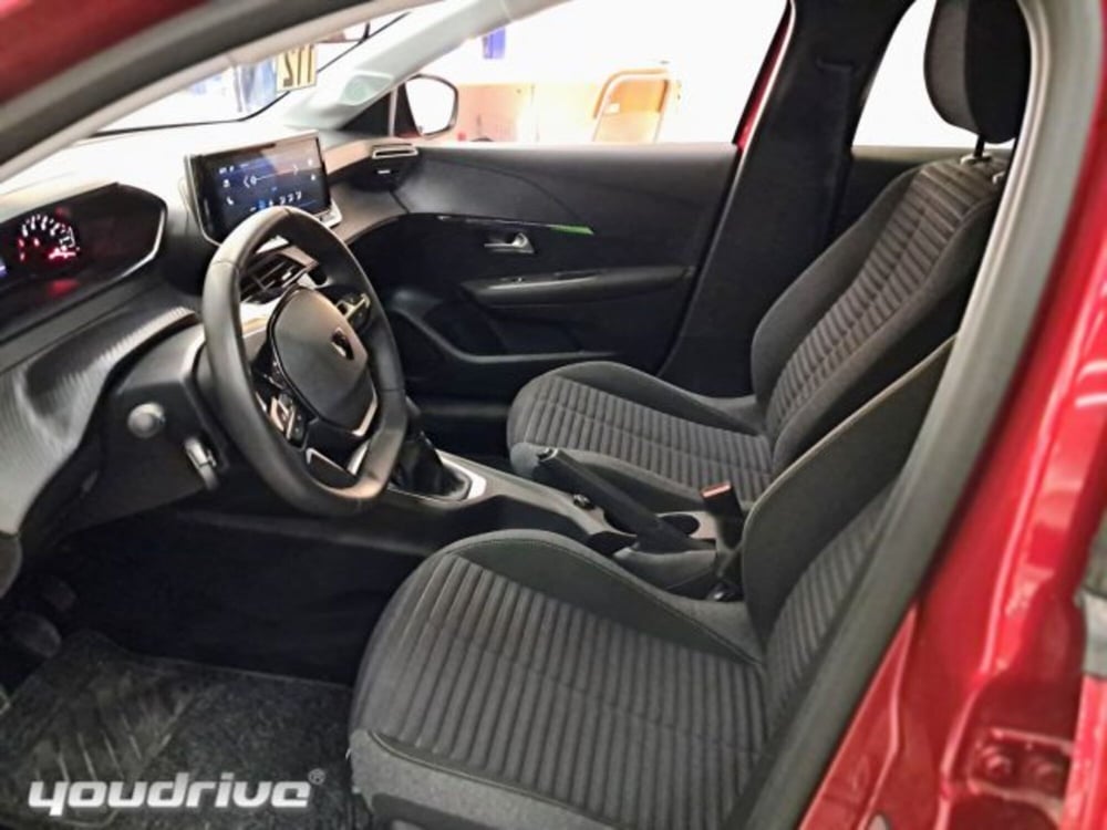 Peugeot 208 usata a Napoli (8)