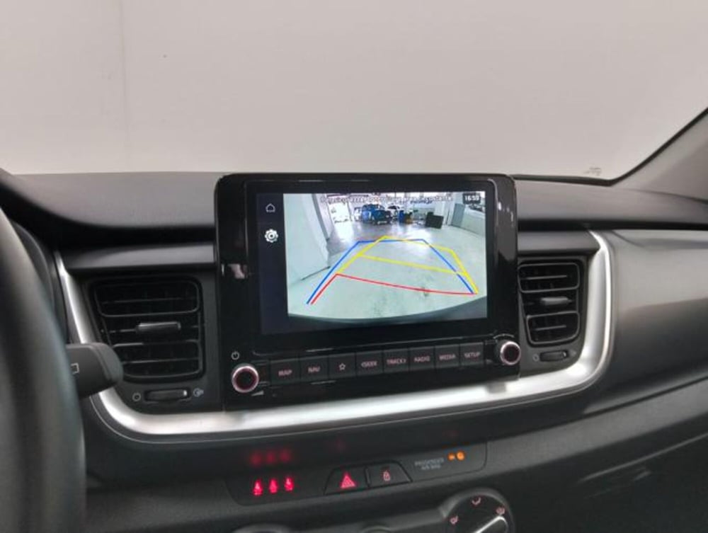 Kia Stonic usata a Como (16)