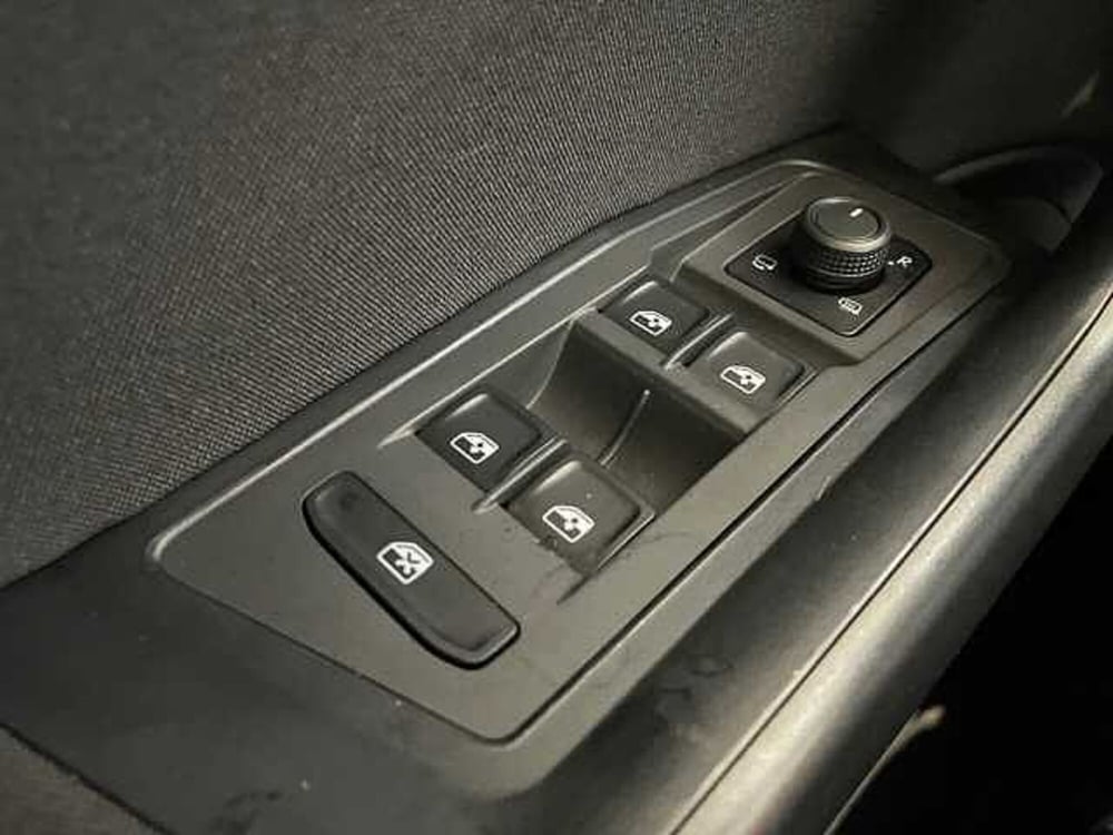 Volkswagen T-Roc usata a Ravenna (20)