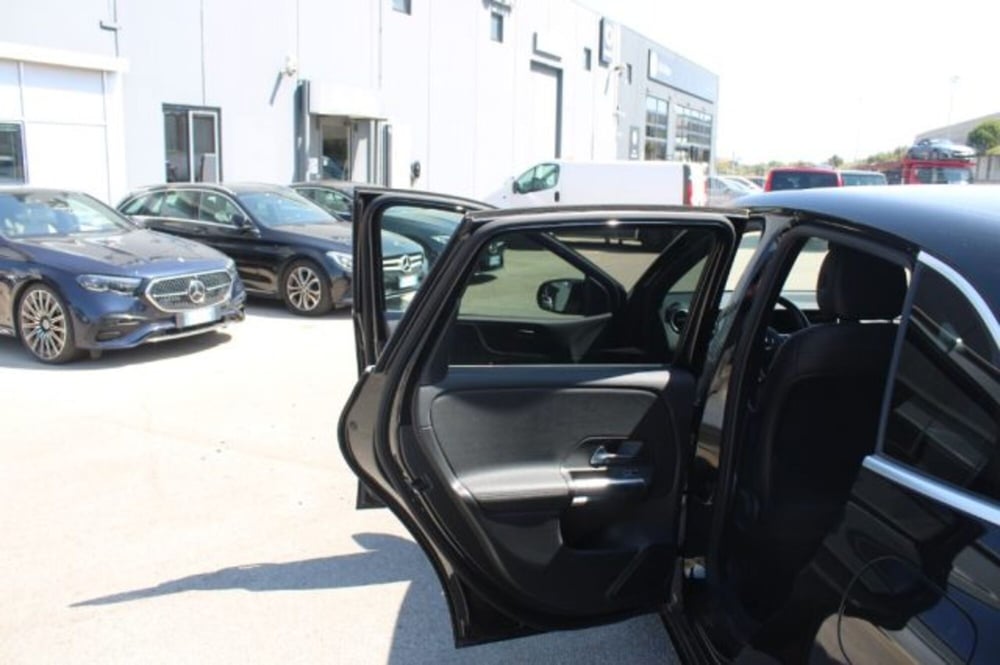 Mercedes-Benz Classe B usata a Lecce (9)
