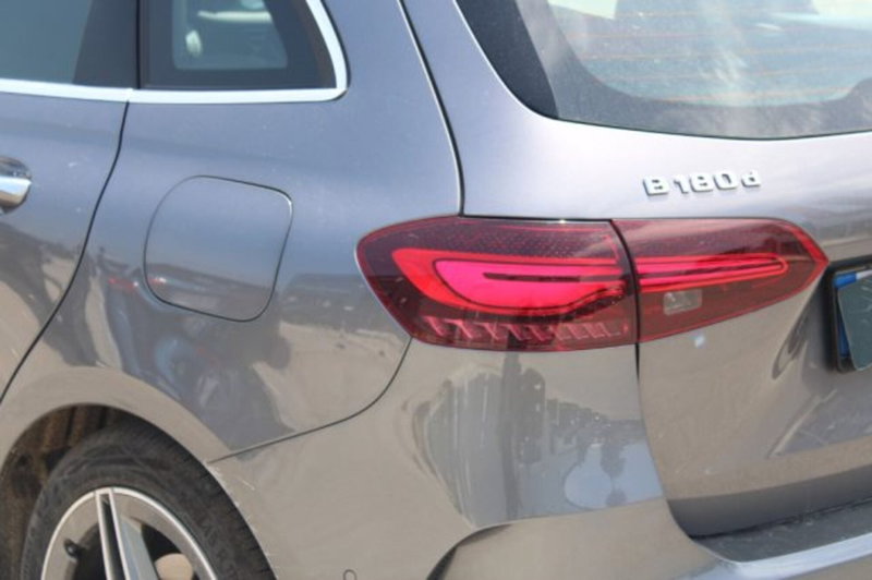 Mercedes-Benz Classe B usata a Lecce (4)