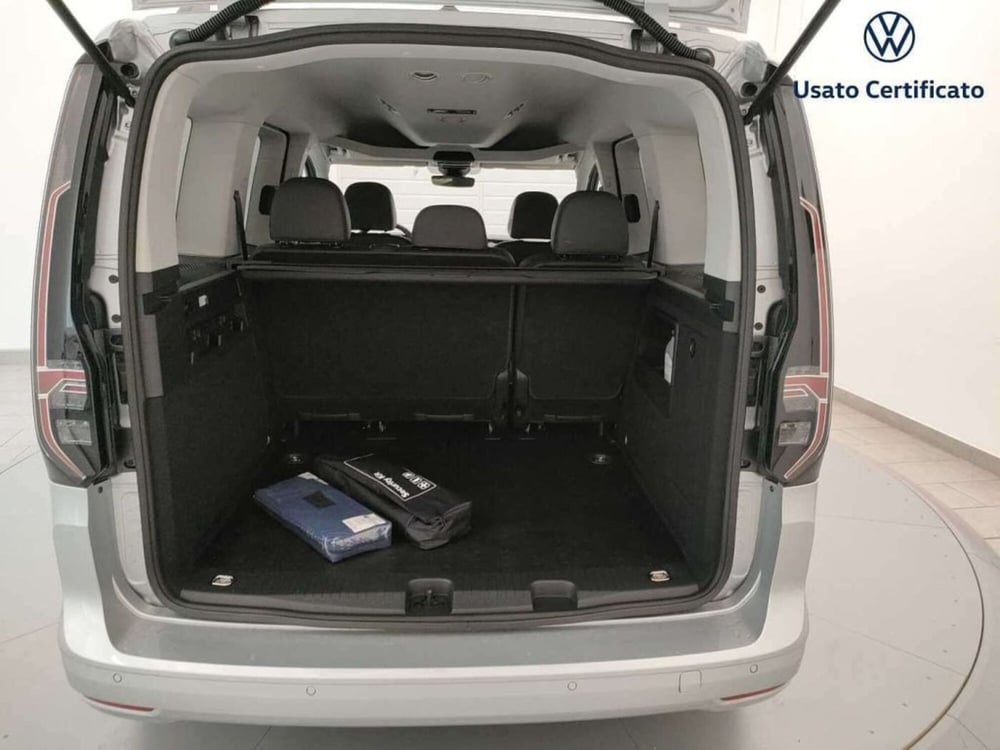 Volkswagen Caddy nuova a Varese (9)