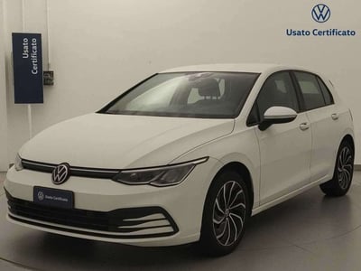 Volkswagen Golf 1.0 eTSI EVO DSG Life del 2021 usata a Gallarate