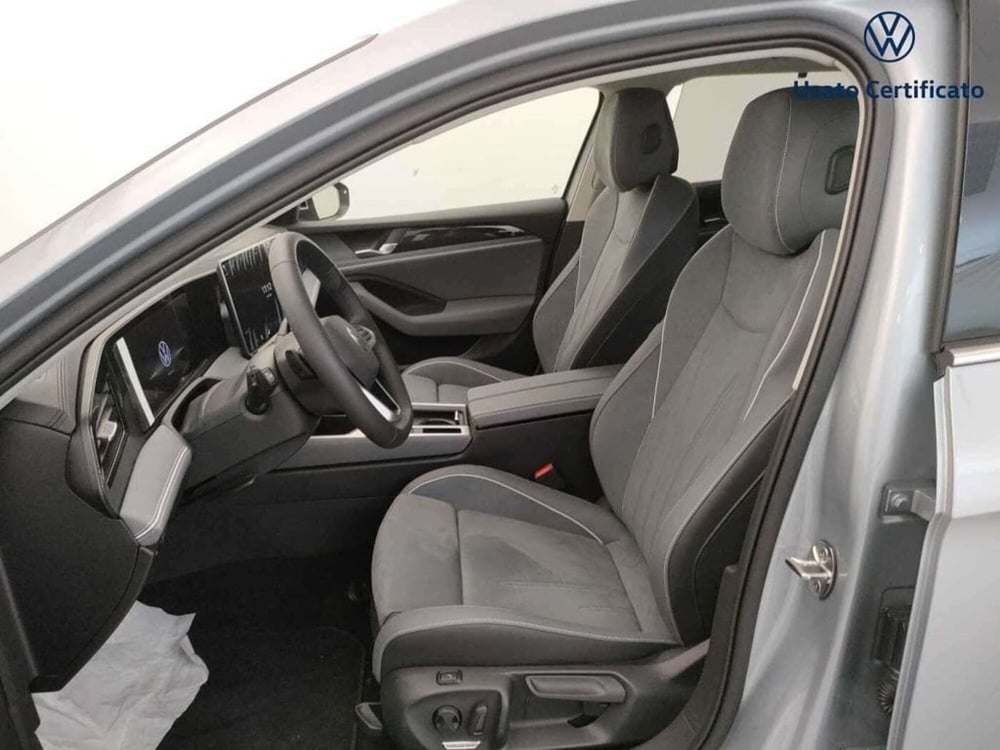 Volkswagen Passat Variant nuova a Varese (10)