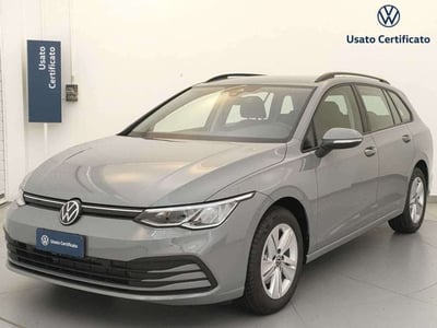 Volkswagen Golf Variant 1.0 eTSI EVO DSG Life del 2024 usata a Gallarate