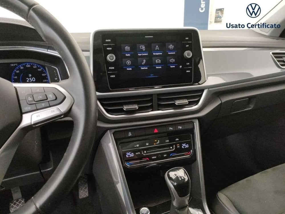Volkswagen T-Roc usata a Varese (15)