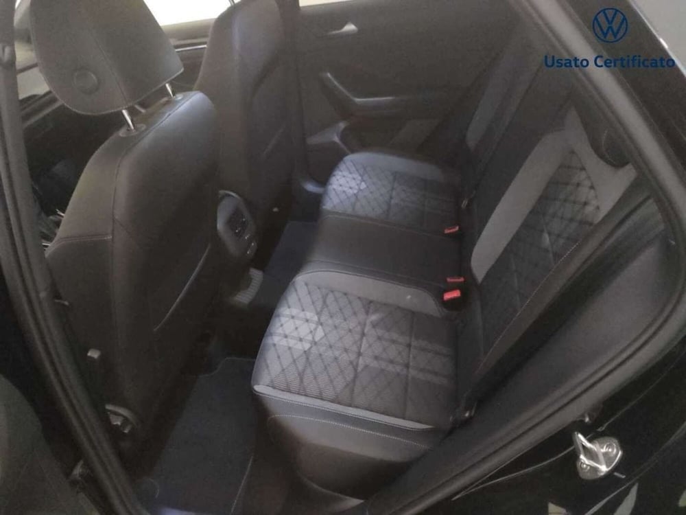 Volkswagen T-Roc nuova a Varese (11)