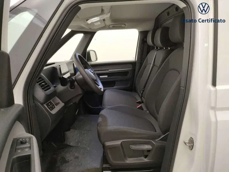 Volkswagen ID.Buzz usata a Varese (13)