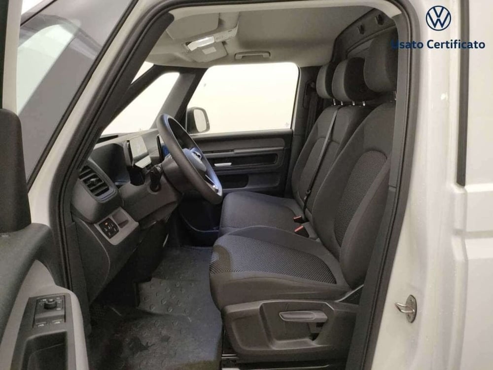 Volkswagen ID.Buzz usata a Varese (13)