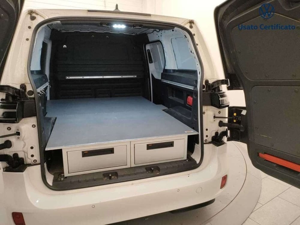 Volkswagen ID.Buzz usata a Varese (9)