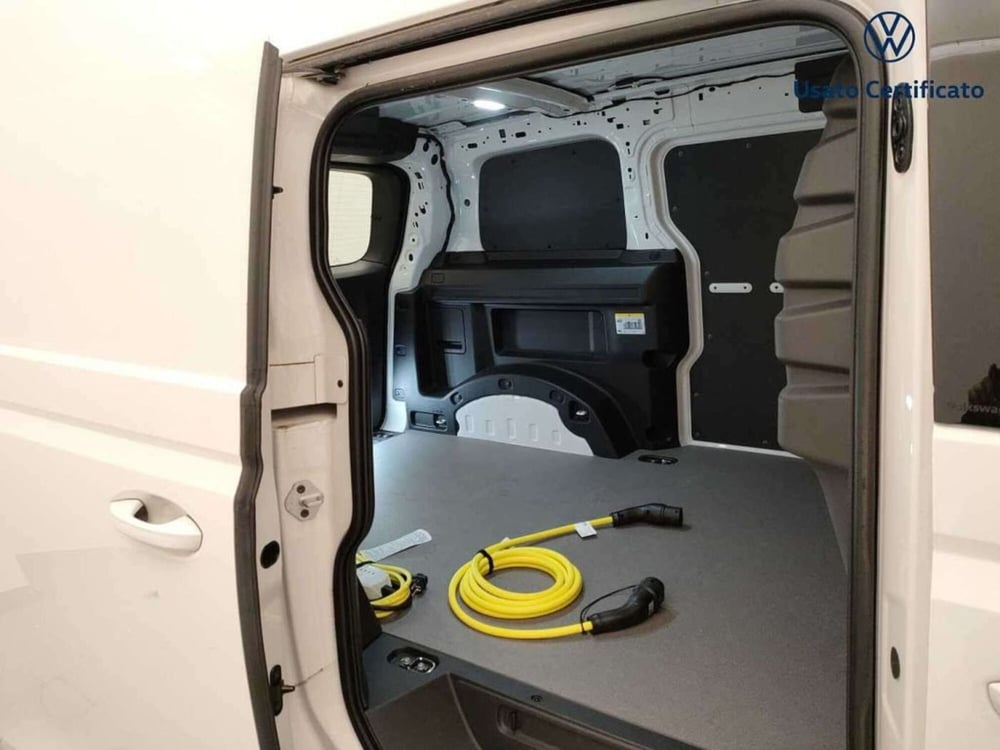 Volkswagen ID.Buzz nuova a Varese (11)