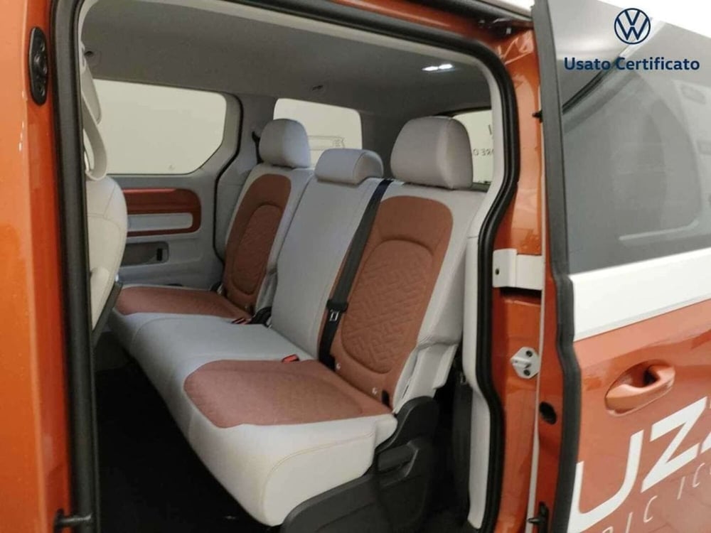 Volkswagen ID.Buzz usata a Varese (8)