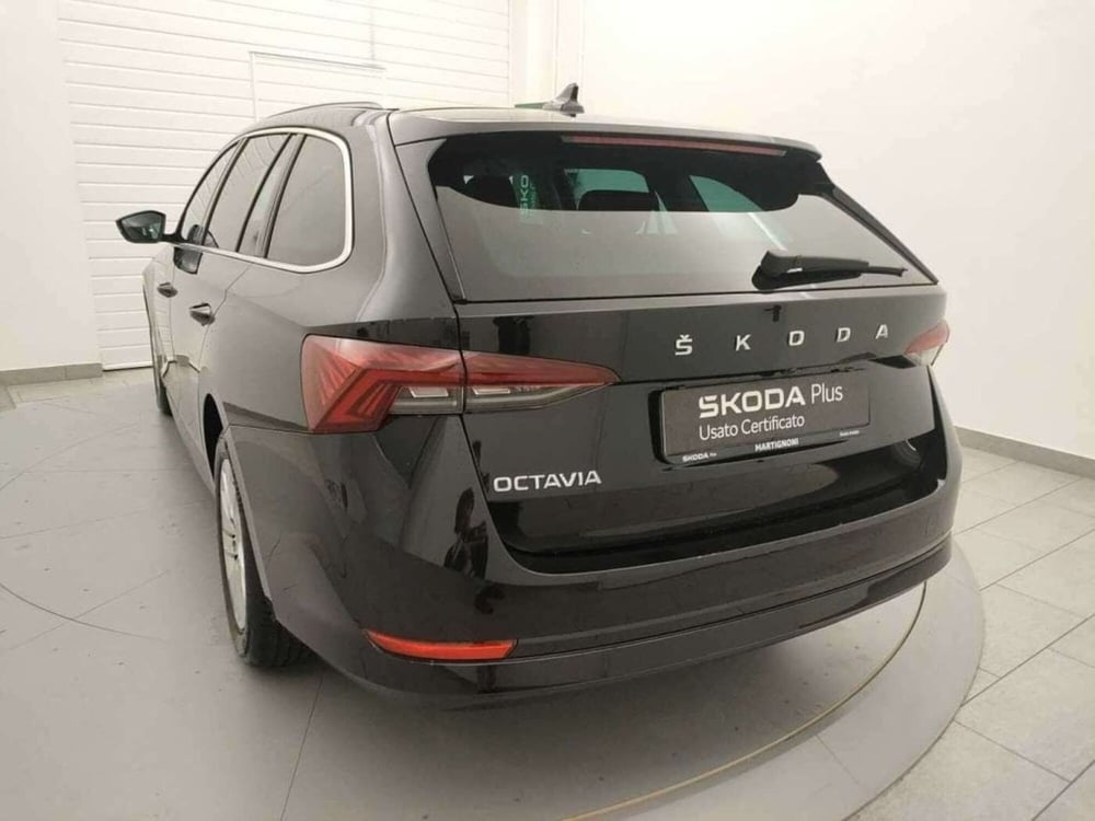 Skoda Octavia Station Wagon usata a Varese (8)