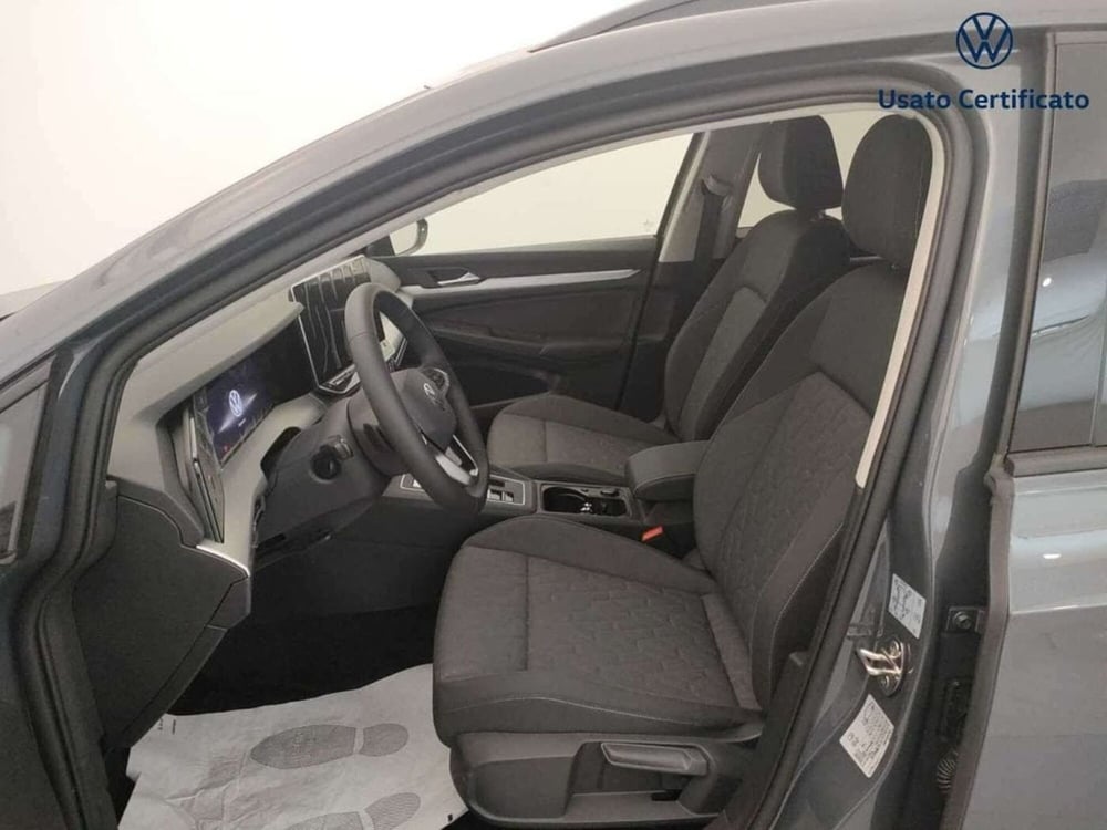 Volkswagen Golf Variant nuova a Varese (10)