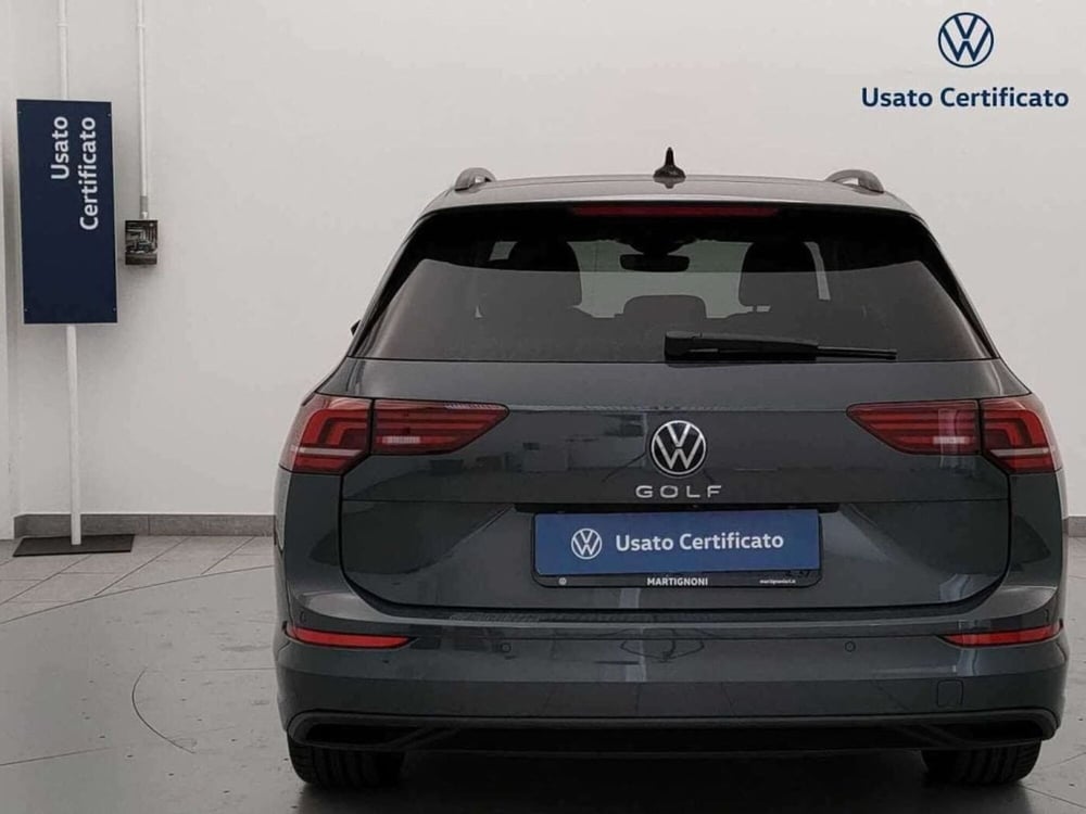 Volkswagen Golf Variant nuova a Varese (4)