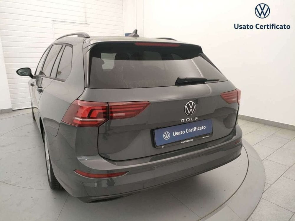 Volkswagen Golf Variant nuova a Varese (8)