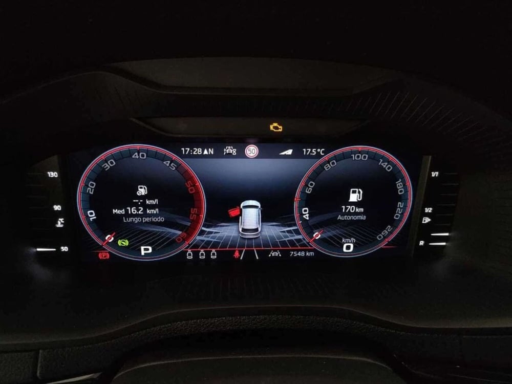 Skoda Karoq usata a Varese (14)