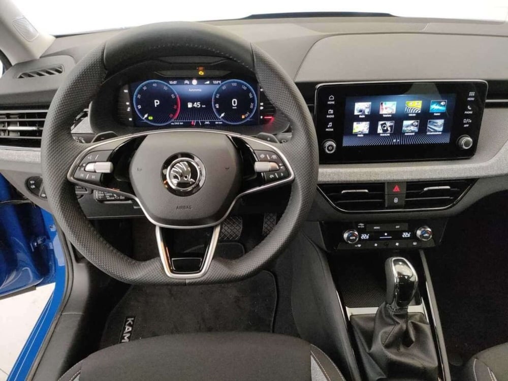 Skoda Kamiq nuova a Varese (12)