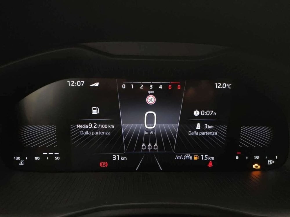 Skoda Kamiq nuova a Varese (14)