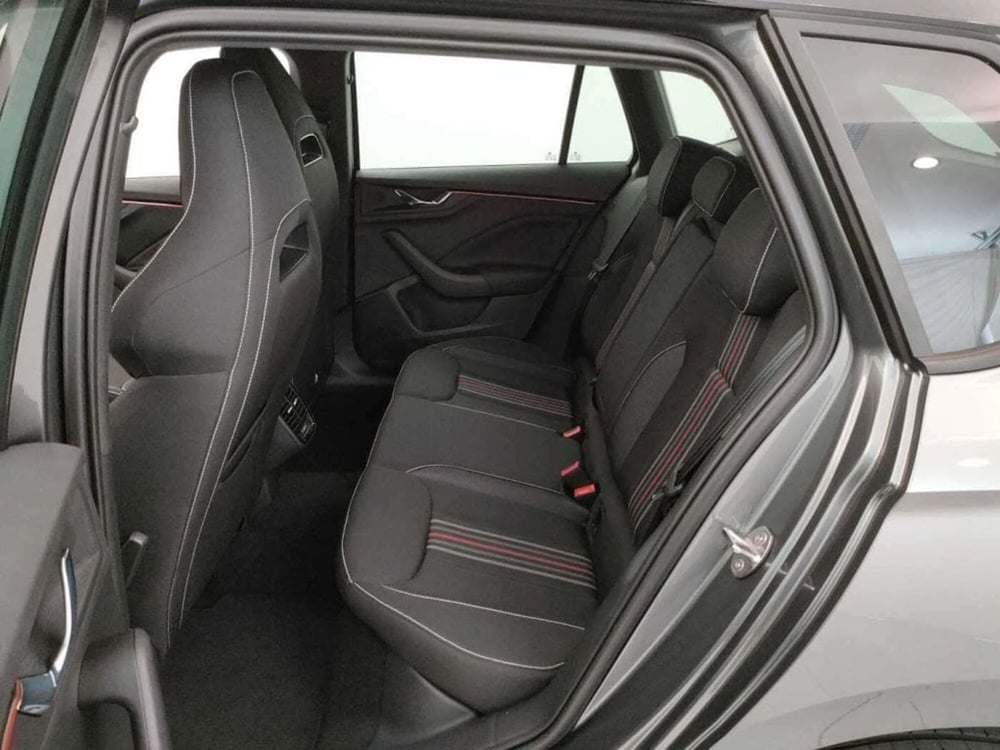 Skoda Kamiq nuova a Varese (11)