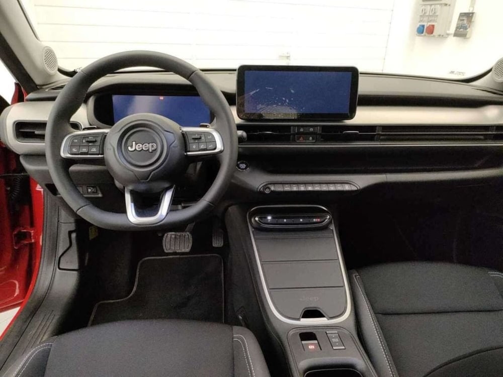 Jeep Avenger usata a Varese (15)