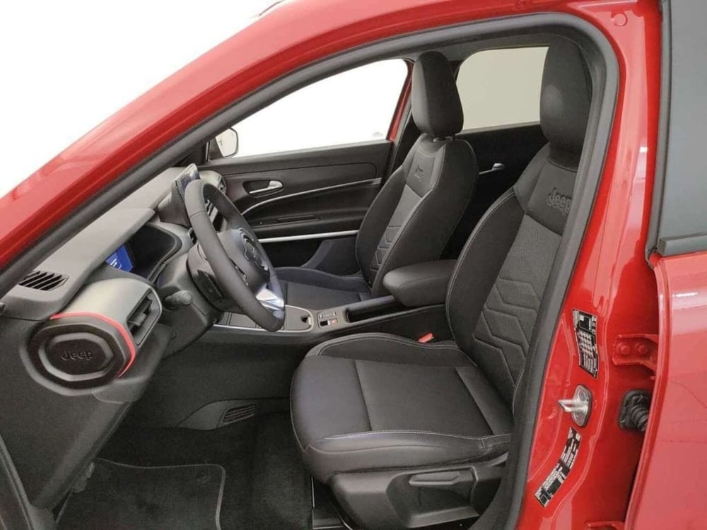 Jeep Avenger usata a Varese (9)