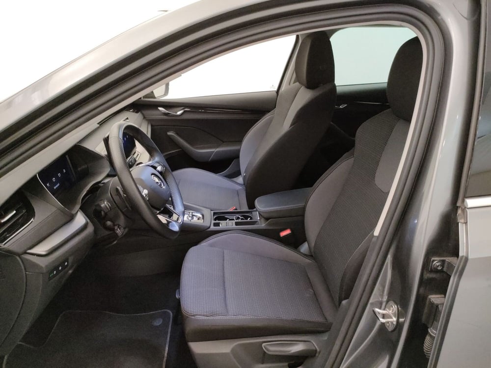 Skoda Octavia Station Wagon usata a Varese (10)