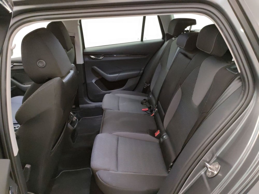 Skoda Octavia Station Wagon usata a Varese (11)