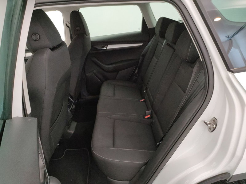 Skoda Karoq usata a Varese (11)