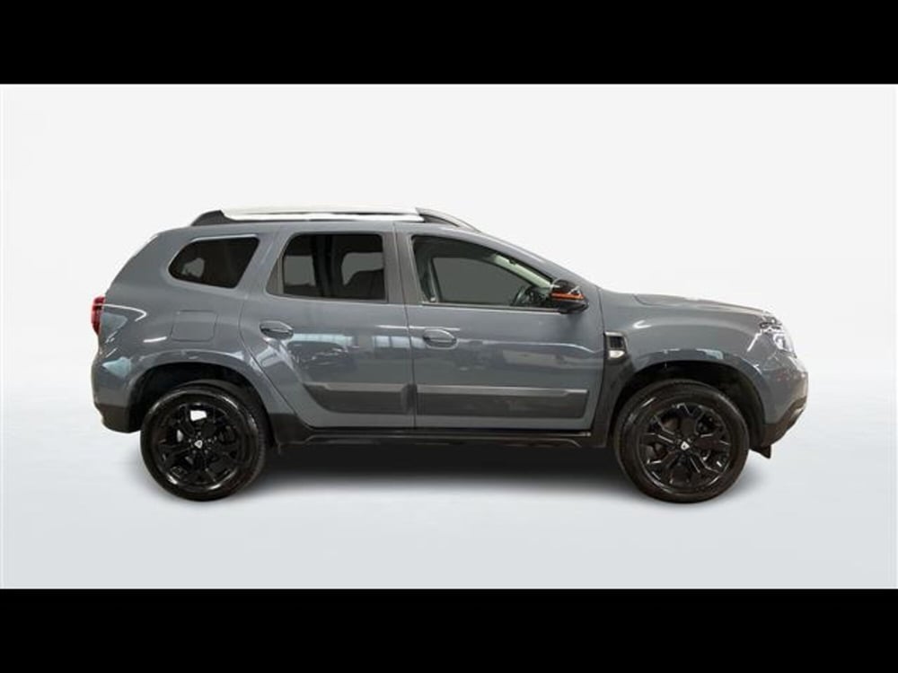 Dacia Duster usata a Varese (4)