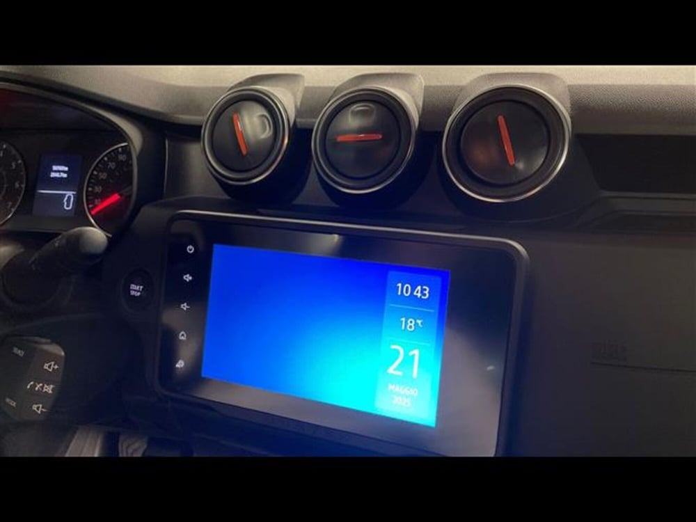 Dacia Duster usata a Varese (6)