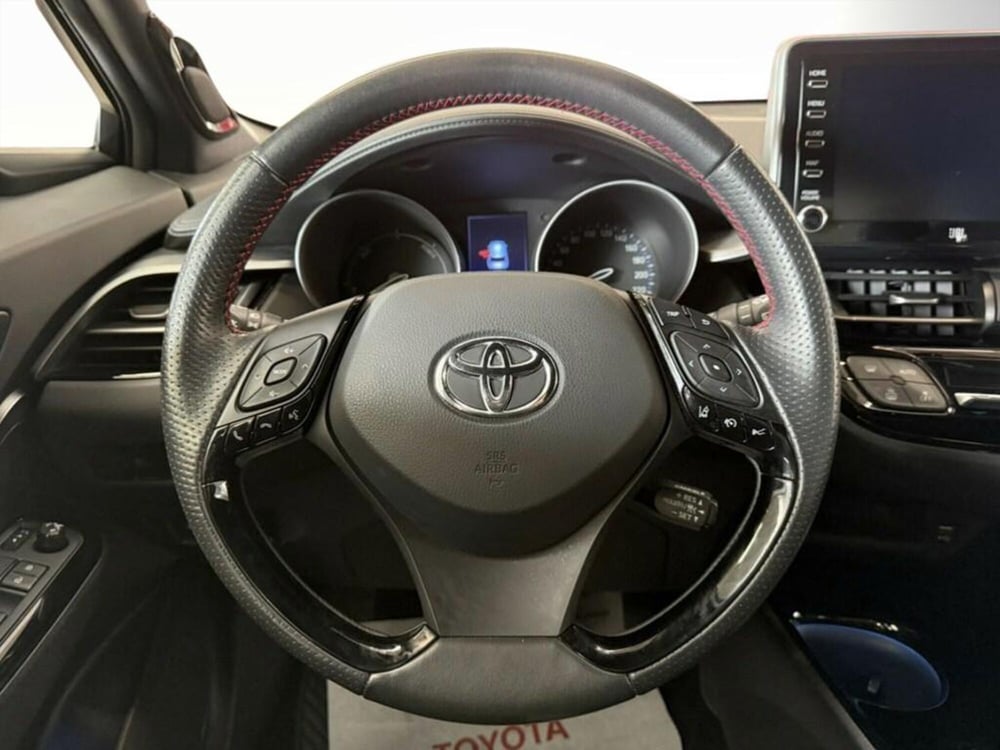 Toyota Toyota C-HR usata a Monza e Brianza (8)