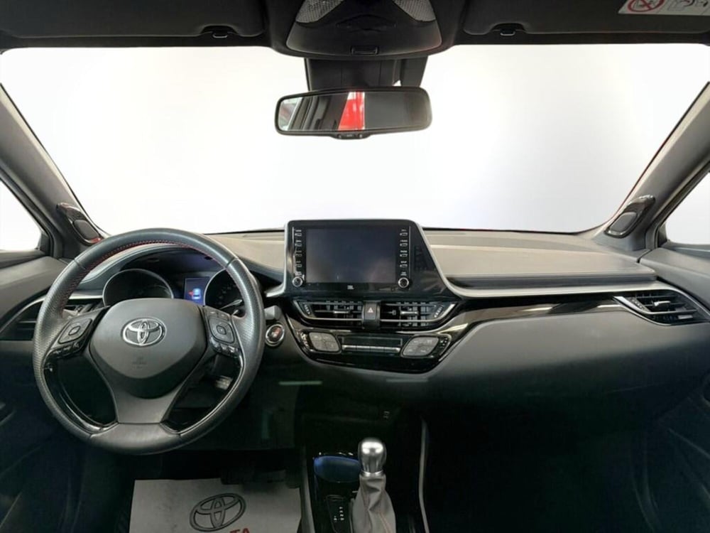 Toyota Toyota C-HR usata a Monza e Brianza (9)
