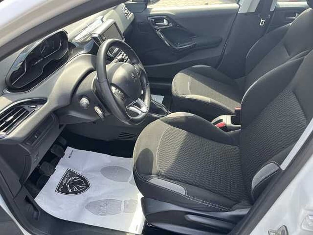 Peugeot 208 usata a Venezia (7)