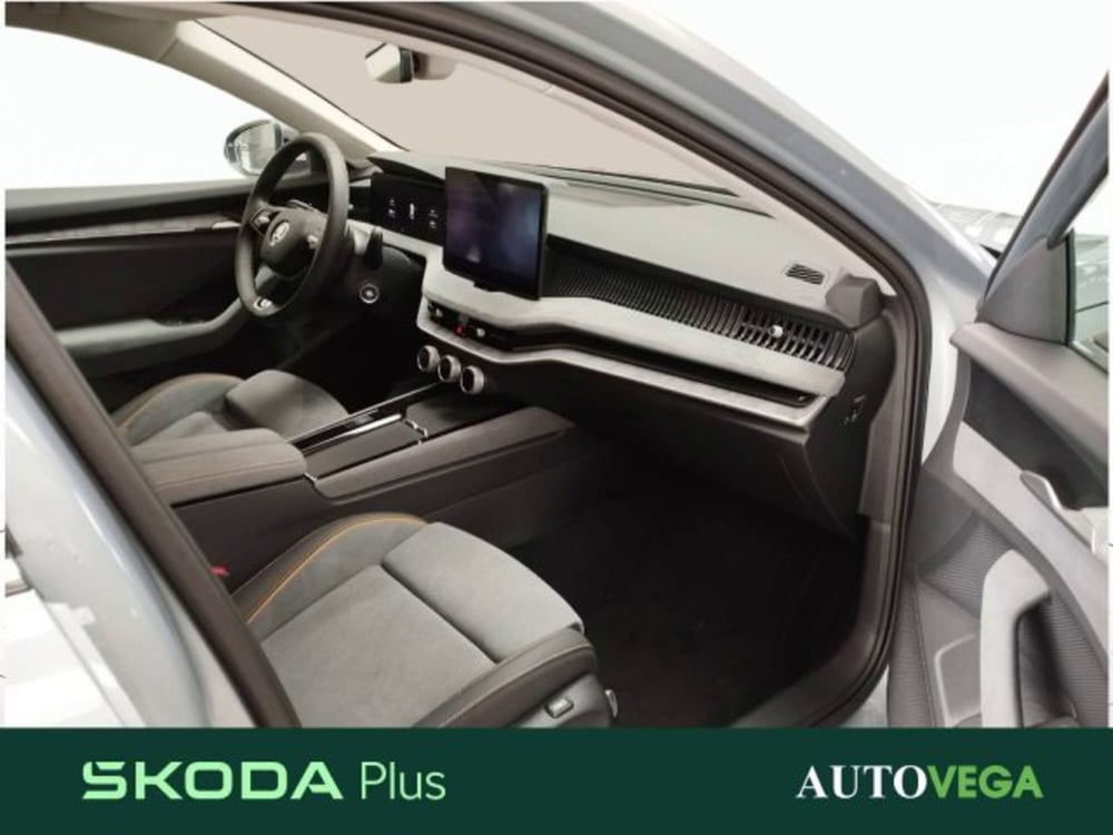 Skoda Superb nuova a Vicenza (5)